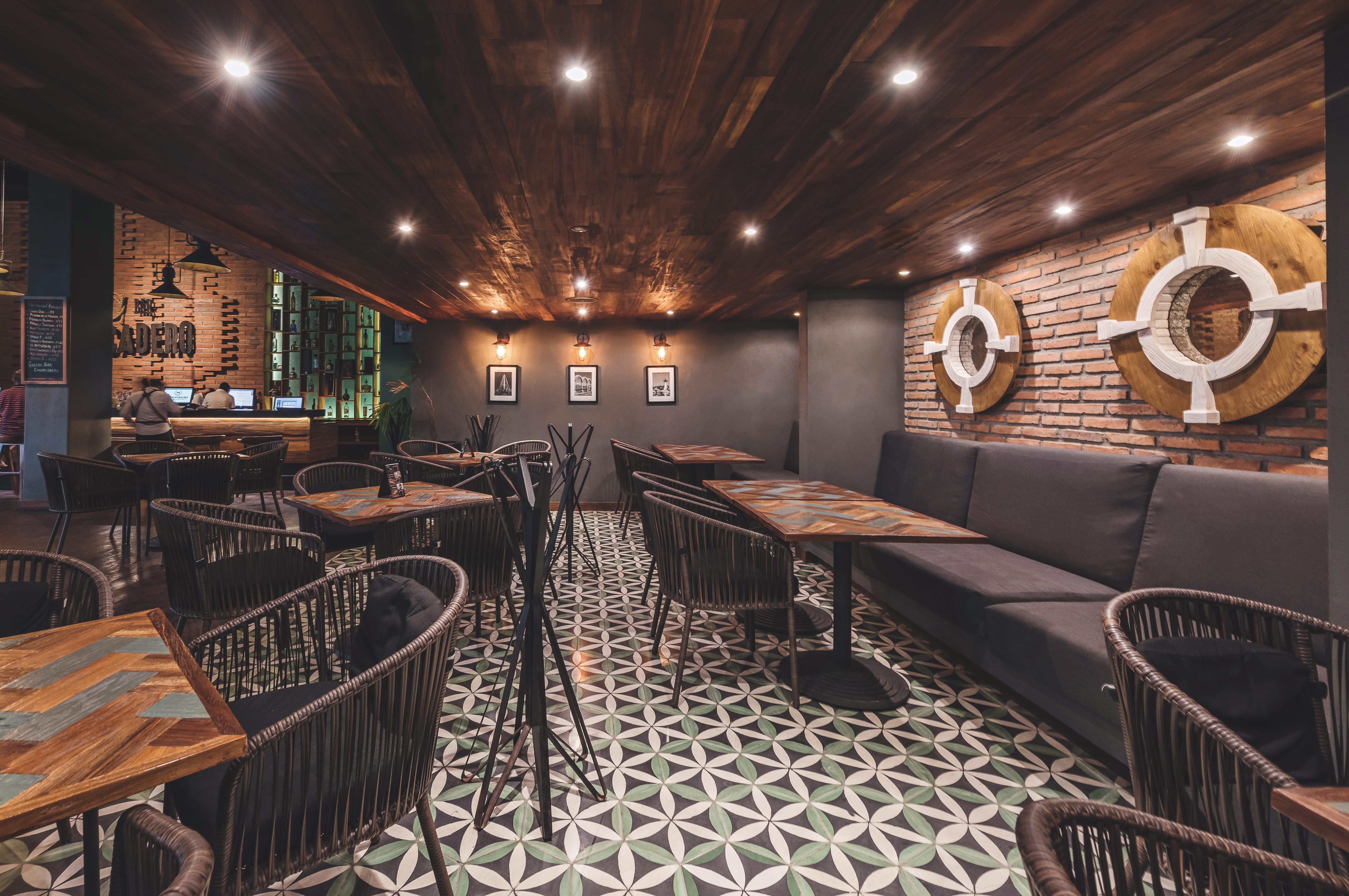 Bar Embarcadero 2